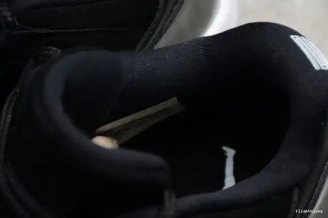 Air Low 528895-010 